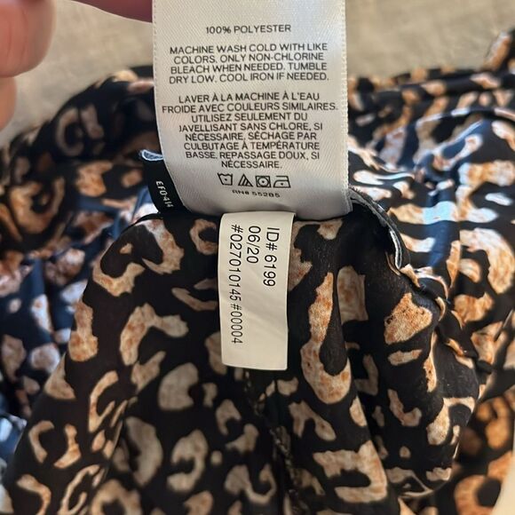 Express Paper Bag Waist Wide Leg Animal Print Poly Satin Pant, size L - Picture 7 of 7